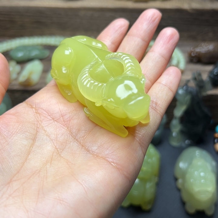 砚***白岫玉未镶嵌手把件