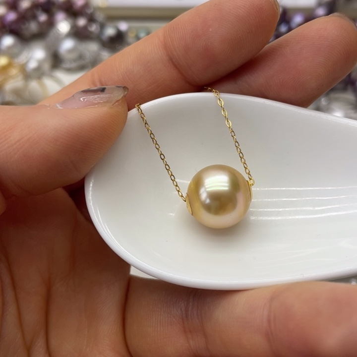 海水珍珠吊坠(赠链)18K金镶嵌