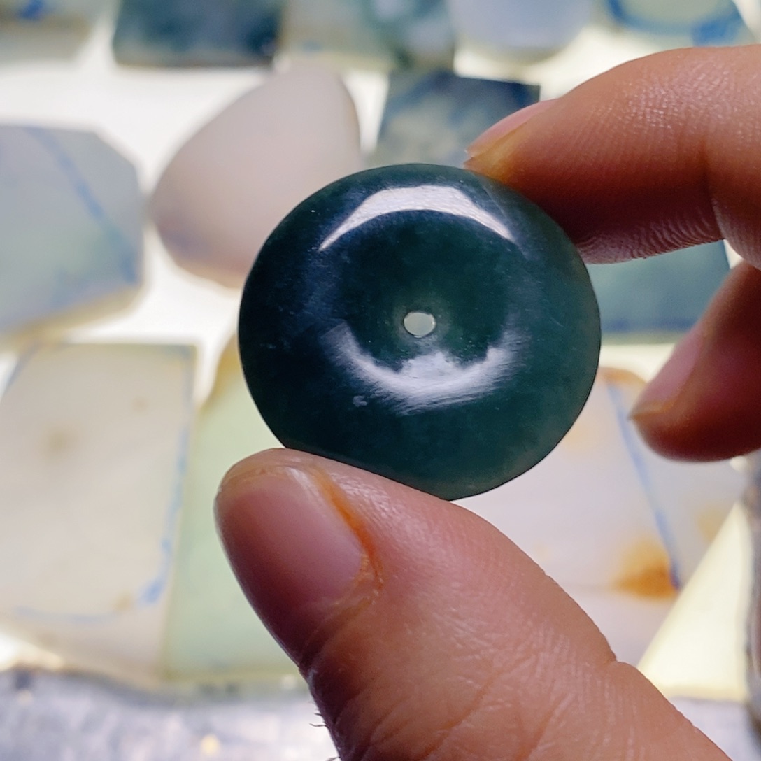 翡翠未镶嵌挂件翡翠