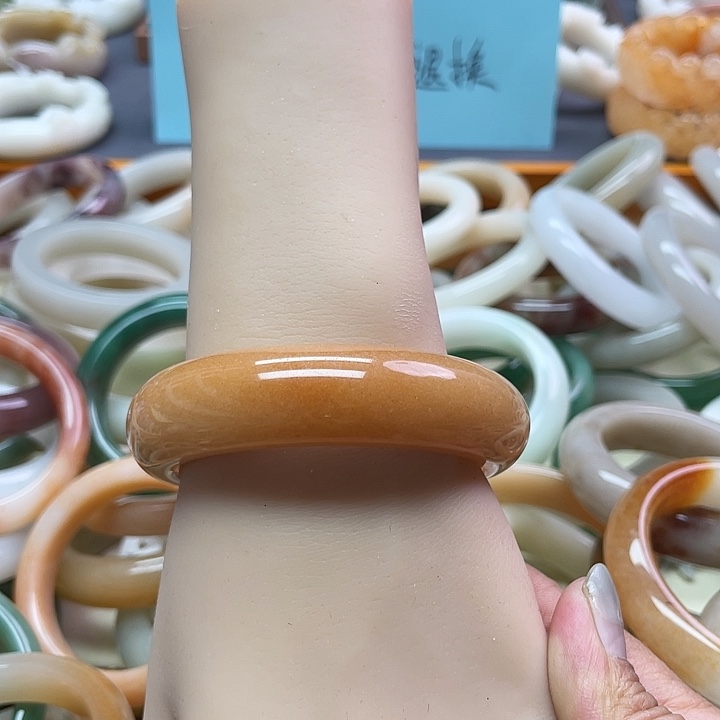 未镶嵌石英岩玉珠宝奇石奥*哦