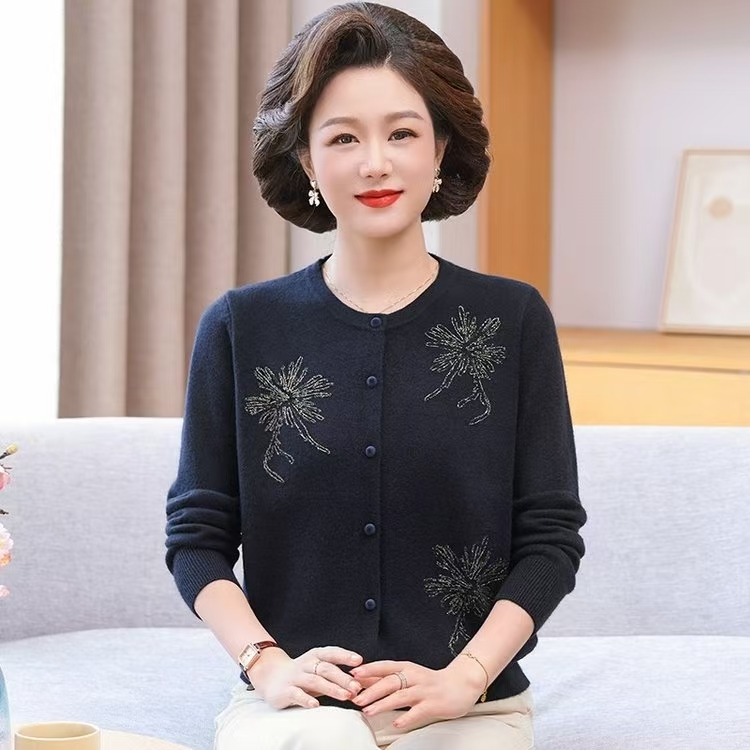 妈妈洋气毛衣春秋针织衫针织外套女装开衫中老年宽松上衣薄款9097