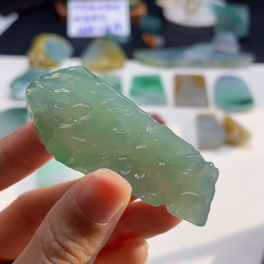 定制翡翠未镶嵌包工包料