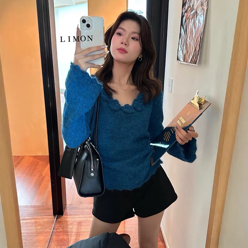 灰灰呀！好显白的孔雀蓝！韩系针织内搭外穿都好看纯欲立体花朵毛衣