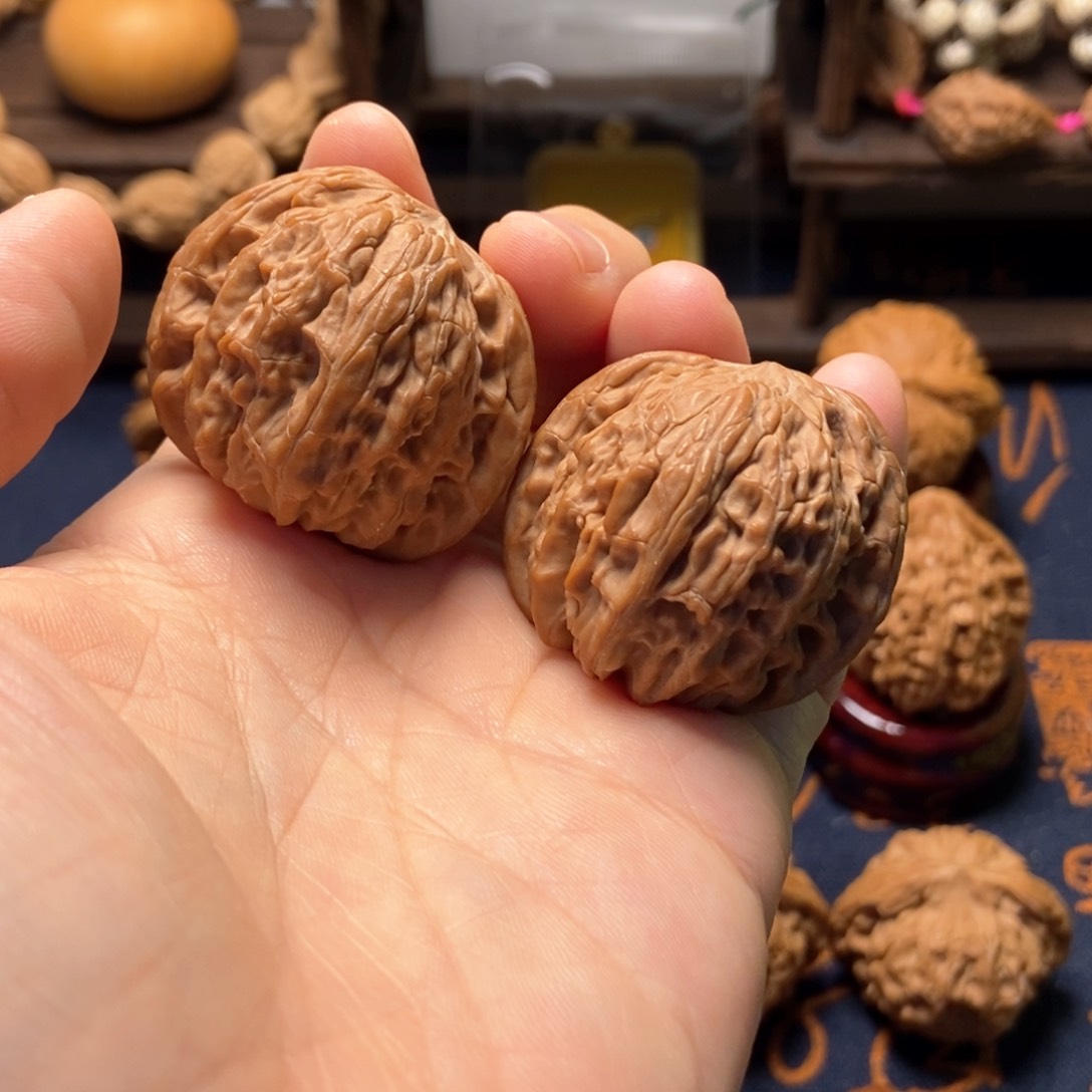 文玩核桃把件全品歪磨尺寸38