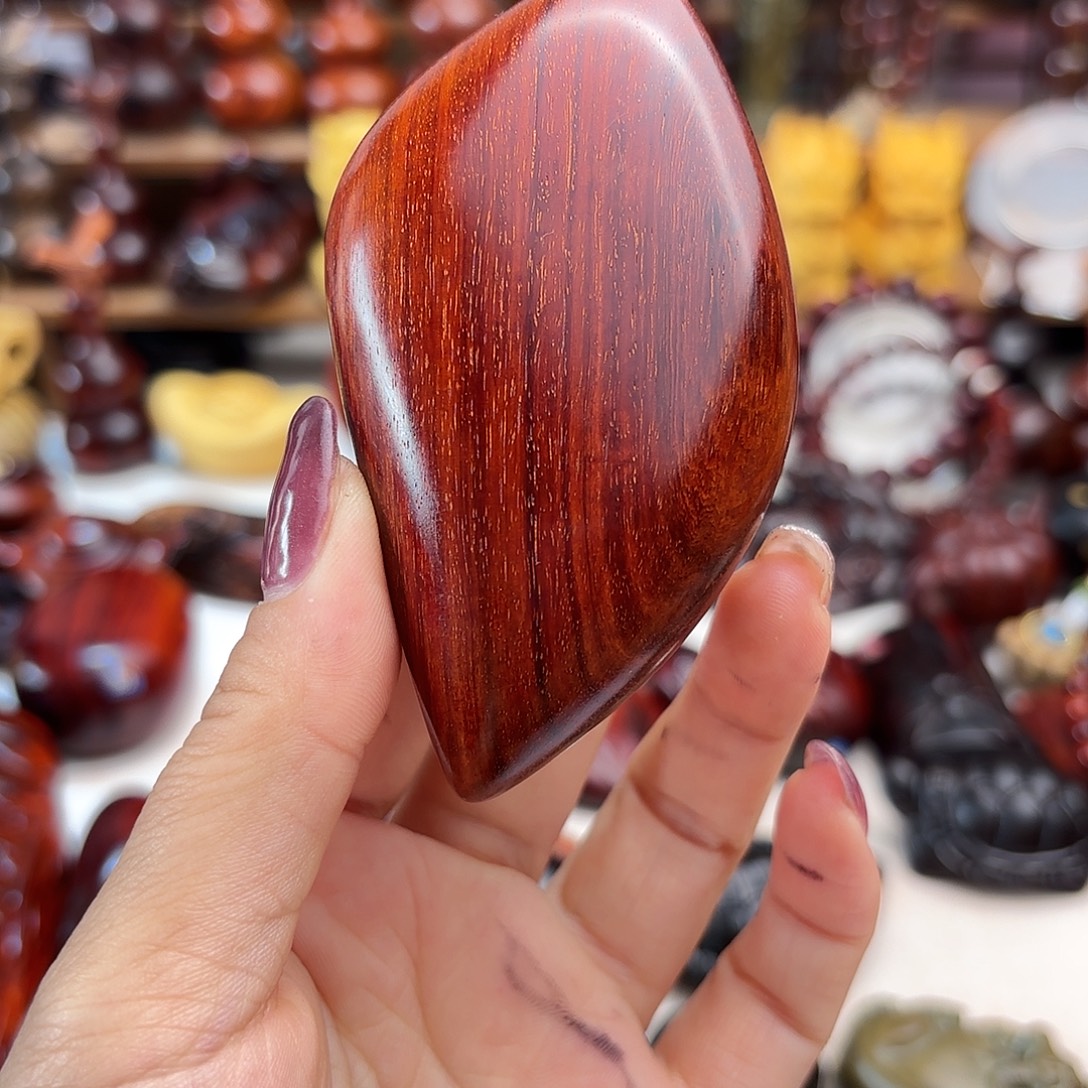 憨****木印度小叶小叶小叶小叶小叶