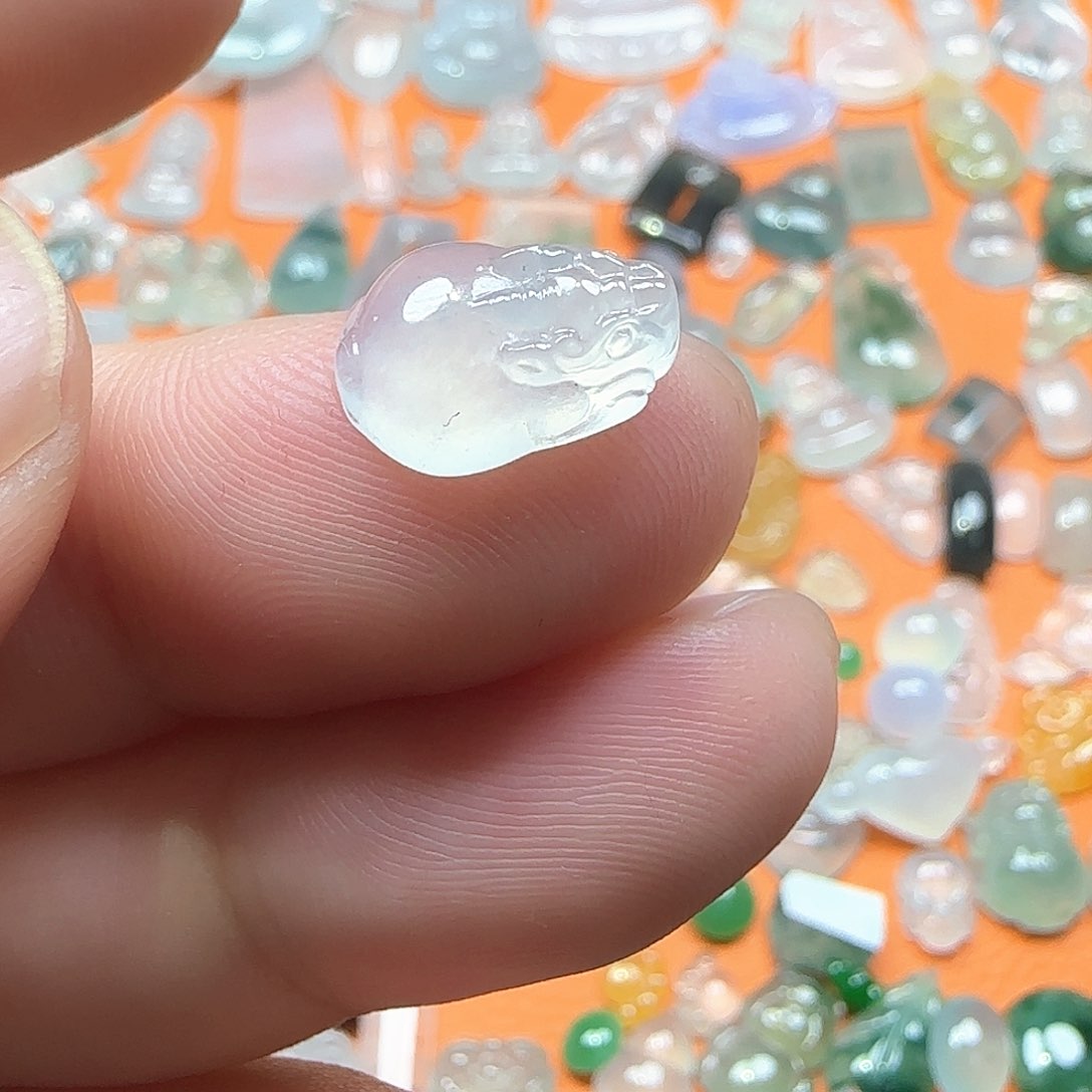 定制翡翠未镶嵌翡翠