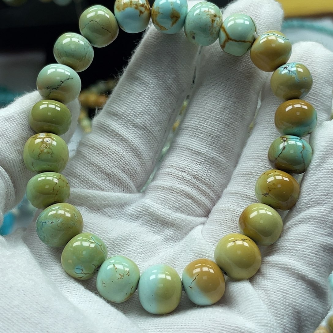 爱***八绿松石未镶嵌珠宝奇石