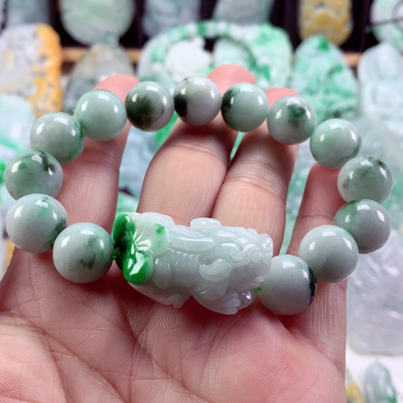 【闪购商品】翡翠吊坠(不含链)未镶嵌