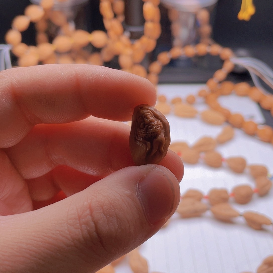 文玩核桃吊坠02小蛤蟆头雕刻