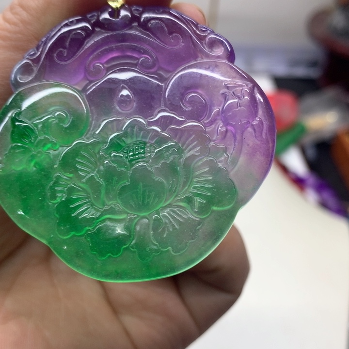 颈饰未镶嵌翡翠吊坠