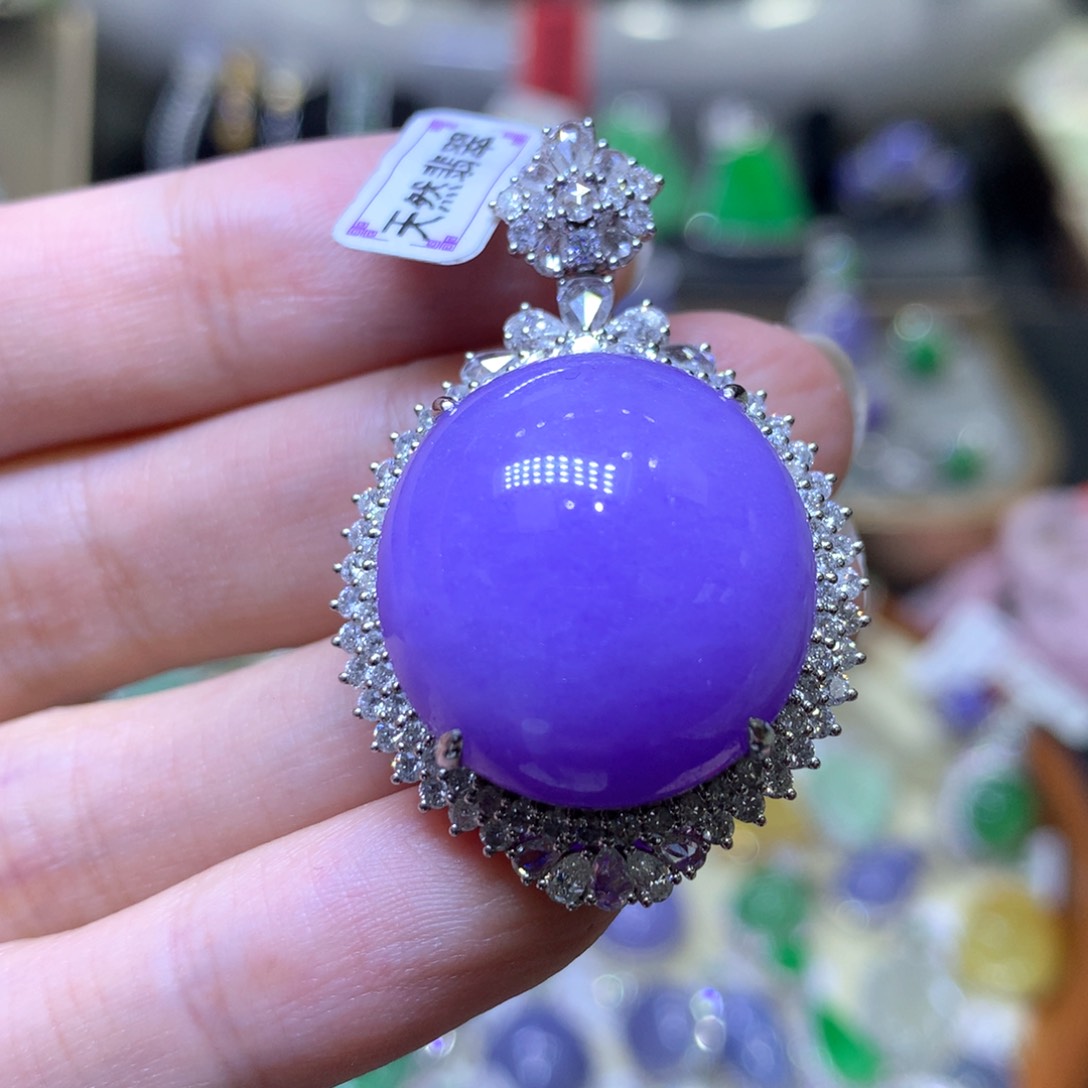 【闪购商品】翡翠颈饰18K金镶嵌翡翠吊坠项链