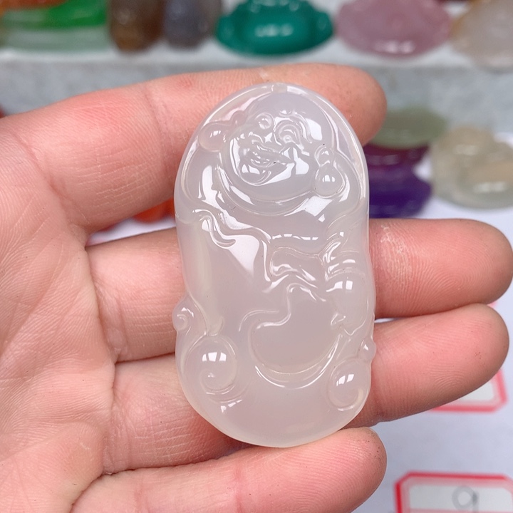 玛瑙/玉髓颈饰未镶嵌虹****）