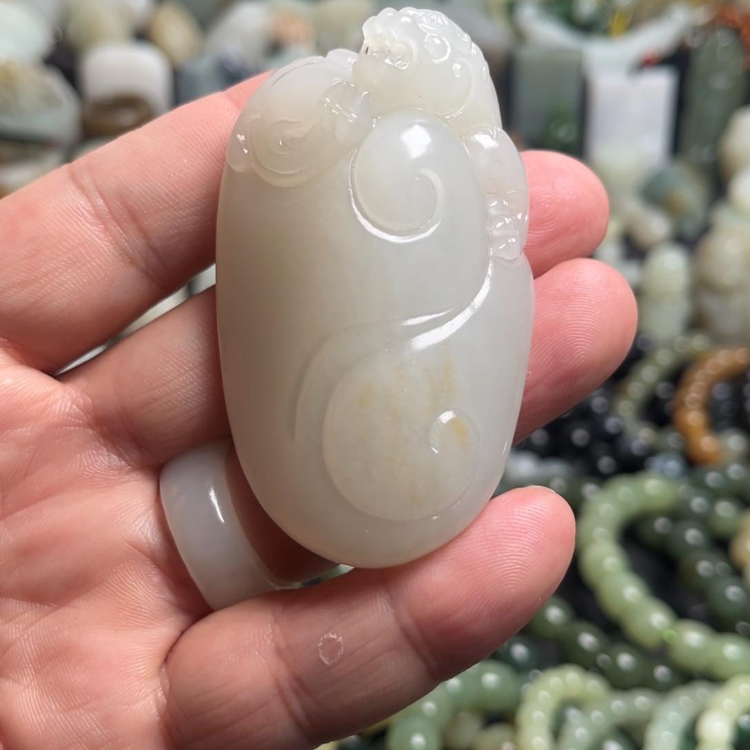 和田玉（青白玉）未镶嵌吊坠(不含链)