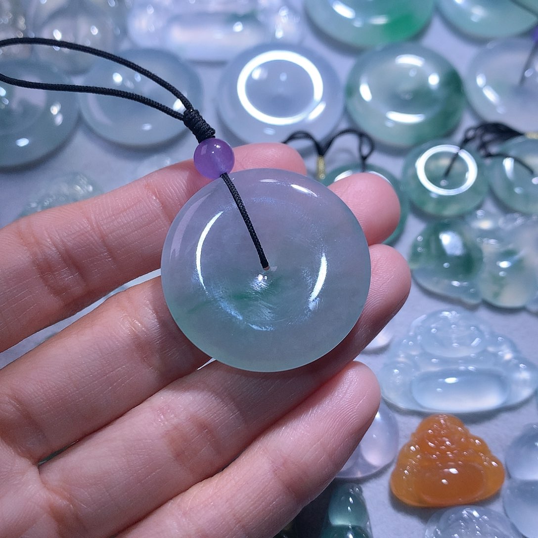 【闪购商品】翡翠颈饰未镶嵌扣