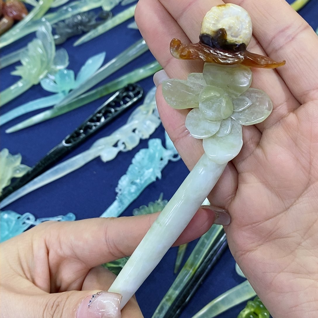 蛇纹石玉发簪未镶嵌