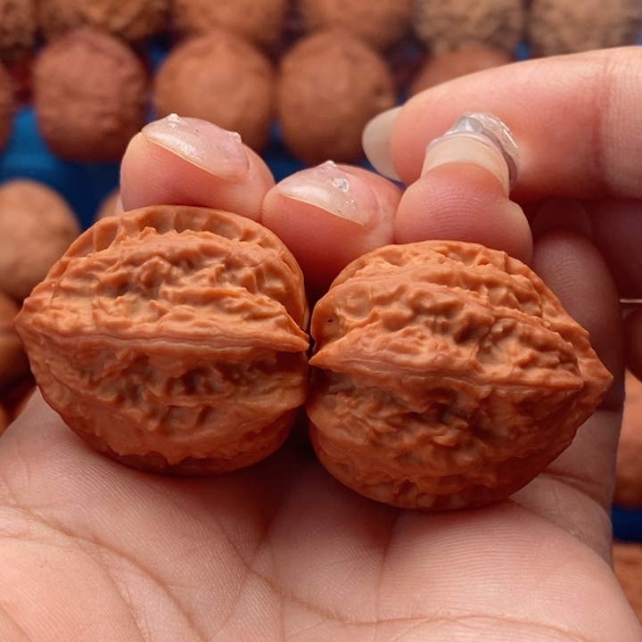 文玩核桃把件精品文玩手捻雪花龙文