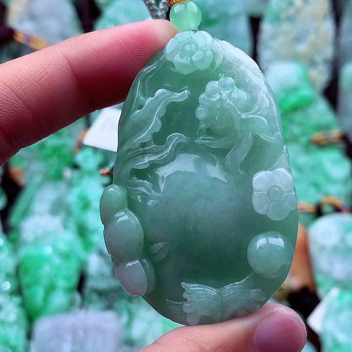 翡翠吊坠(不含链)未镶嵌