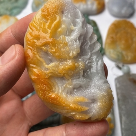 定制翡翠未镶嵌翡翠