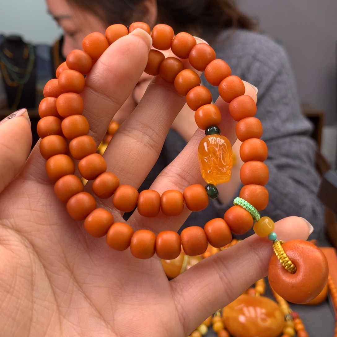 蜜蜡手串未镶嵌天然