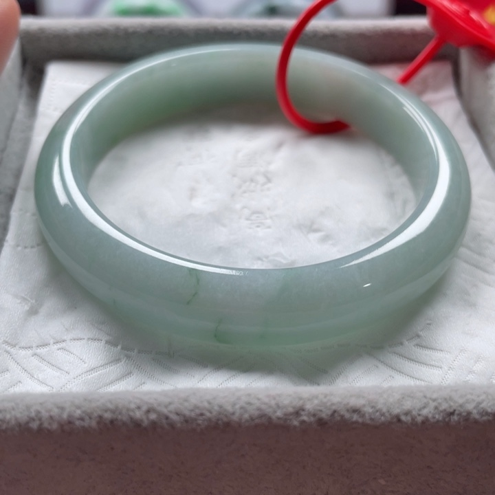 翡翠未镶嵌手镯手镯