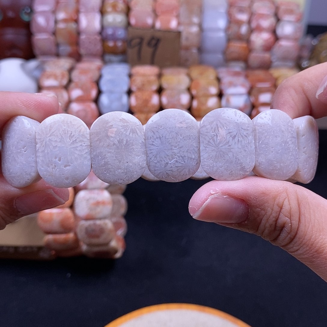 硅化珊瑚（珊瑚玉）手牌未镶嵌81