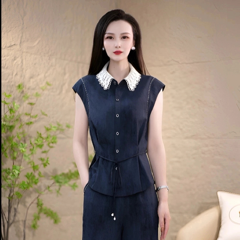 2025夏季气质新款好看洋气蕾丝翻领无袖时尚小众减龄百搭修身套装