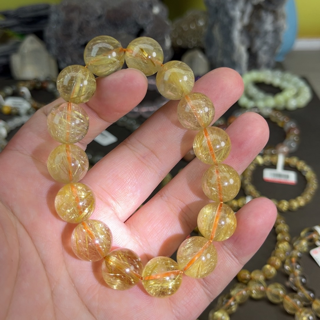 水晶手串未镶嵌金发晶