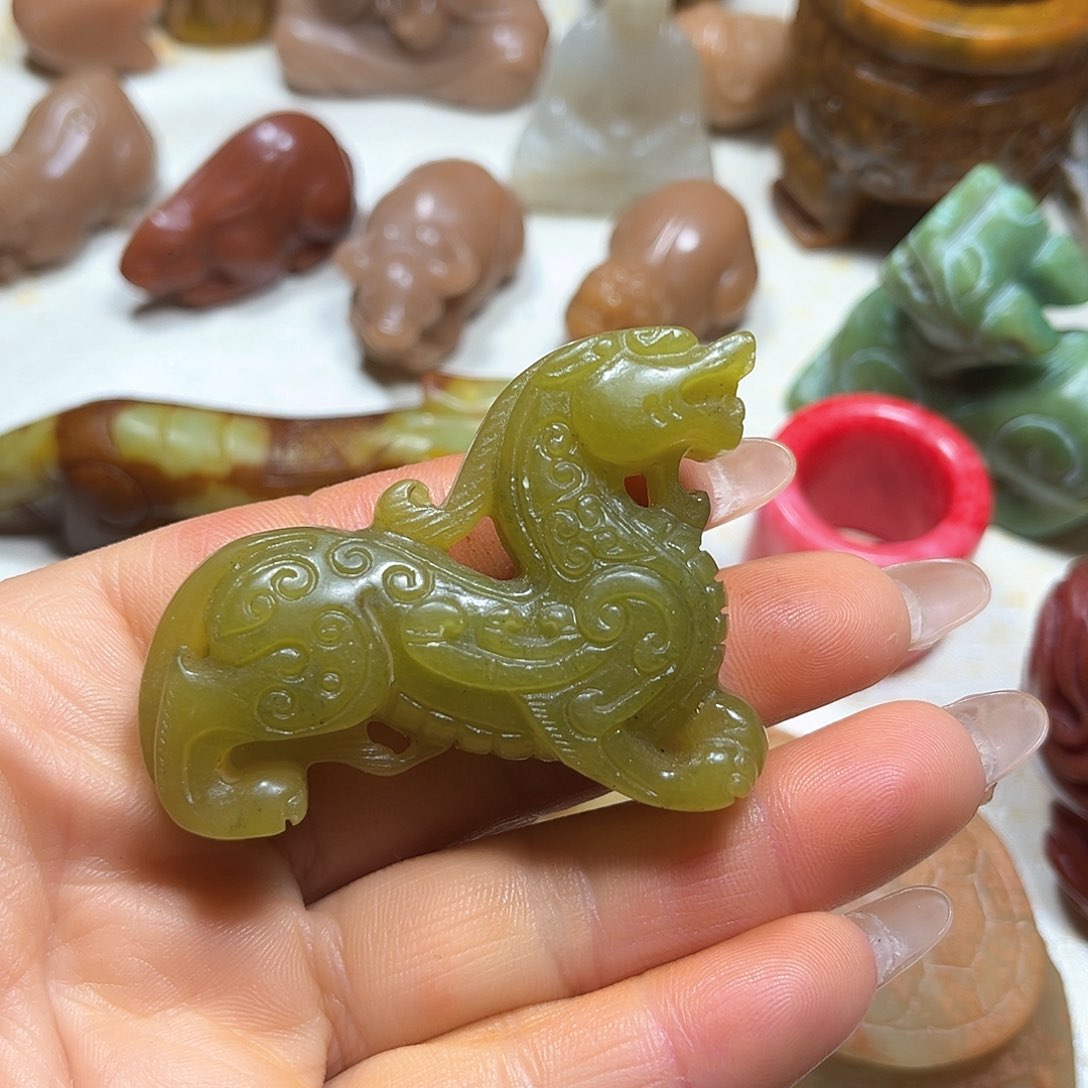 白玉菩提吊坠白玉菩提吊坠