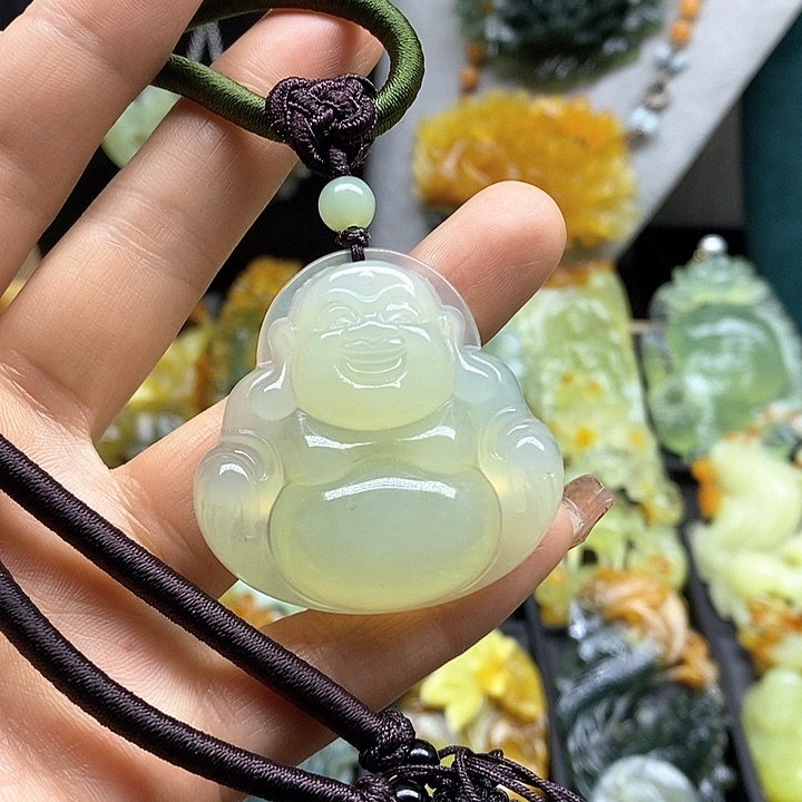 蛇纹石玉挂件未镶嵌