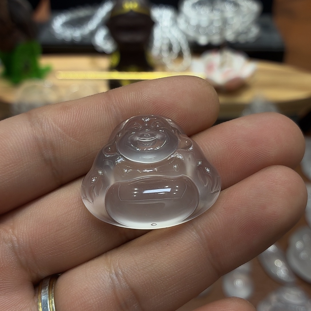 喜***因石英质玉未镶嵌石英质玉佛公