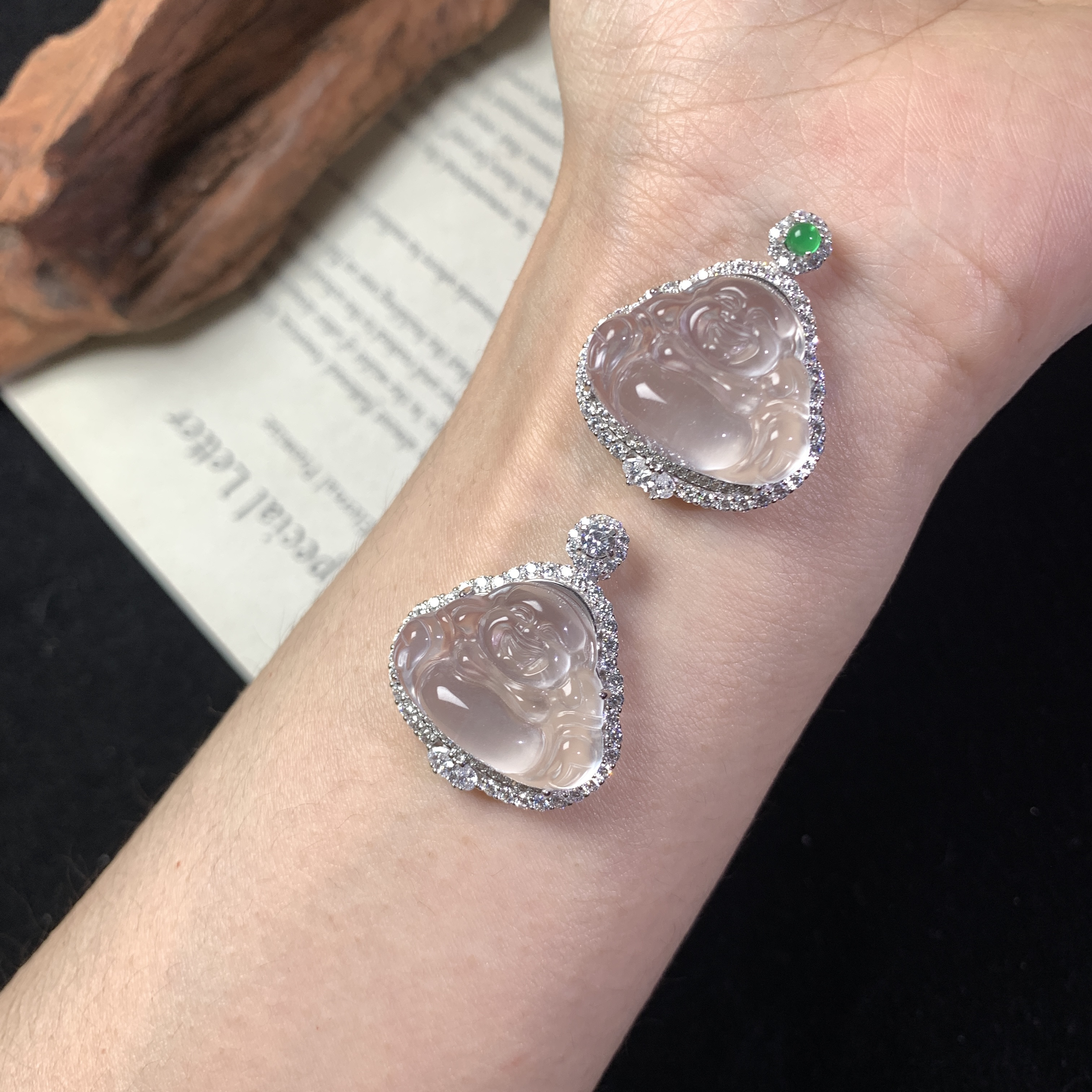 翠翠平替天然石英质玉坠 佛公吊坠银镶冰透轻奢时尚小众珠宝坠链 