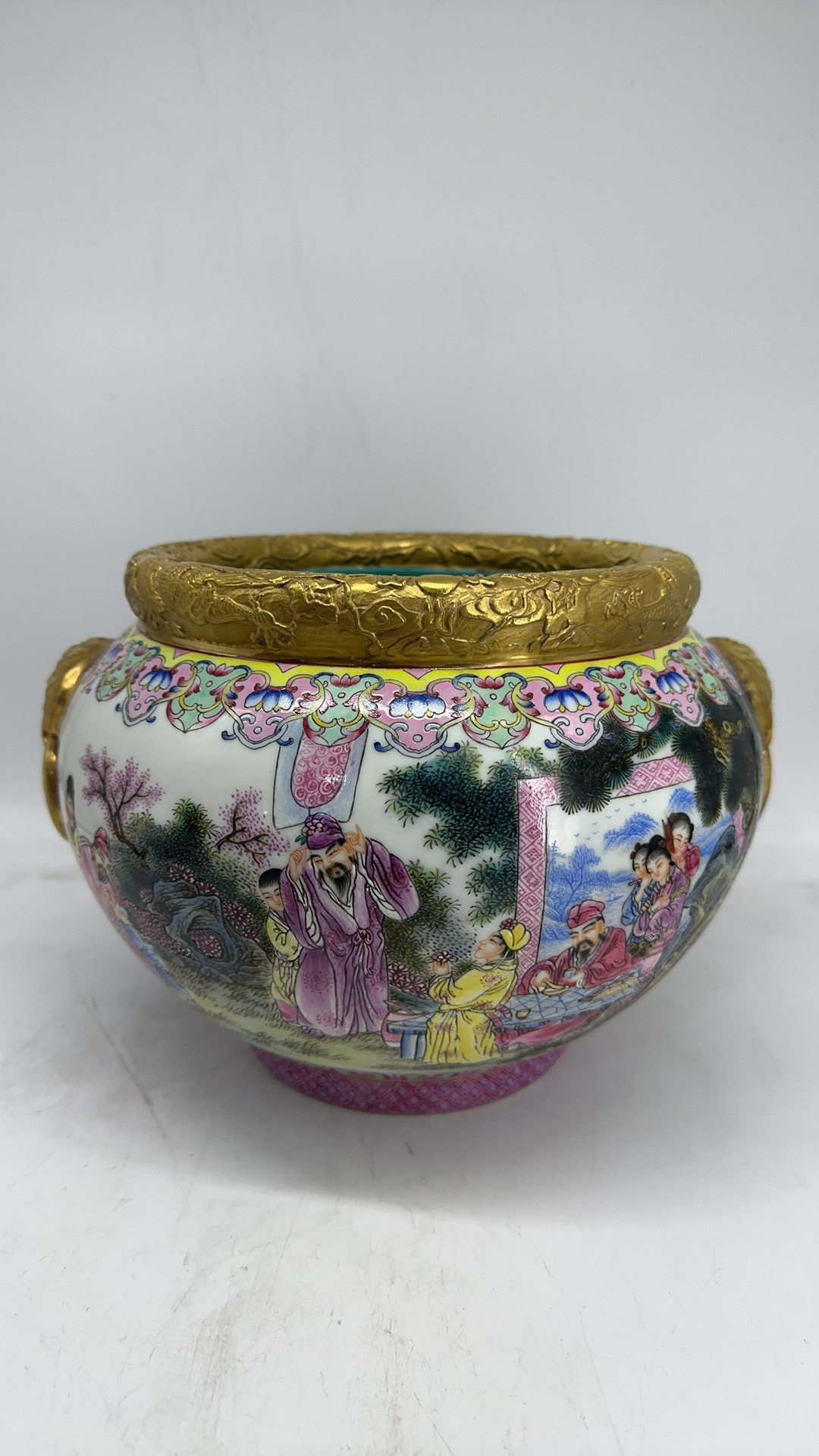 珐琅彩人物故事图卷缸