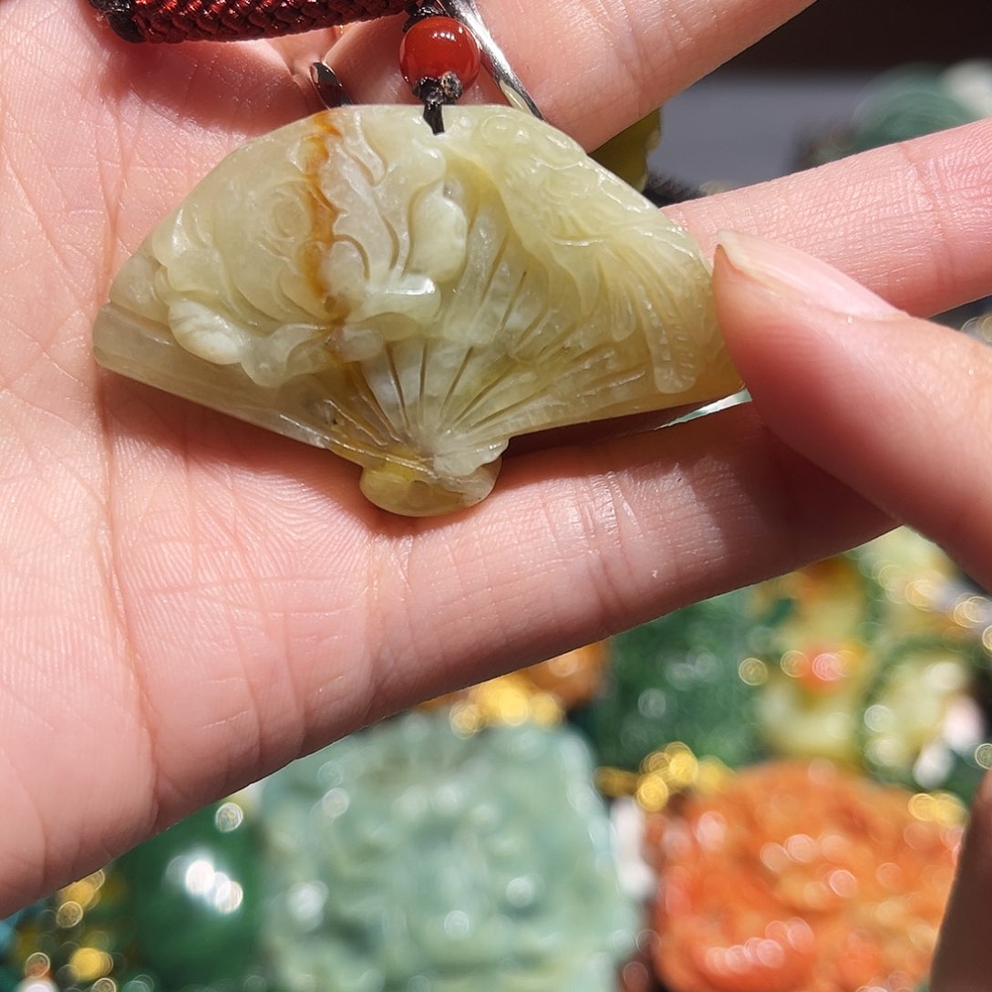 未镶嵌岫玉毛衣链