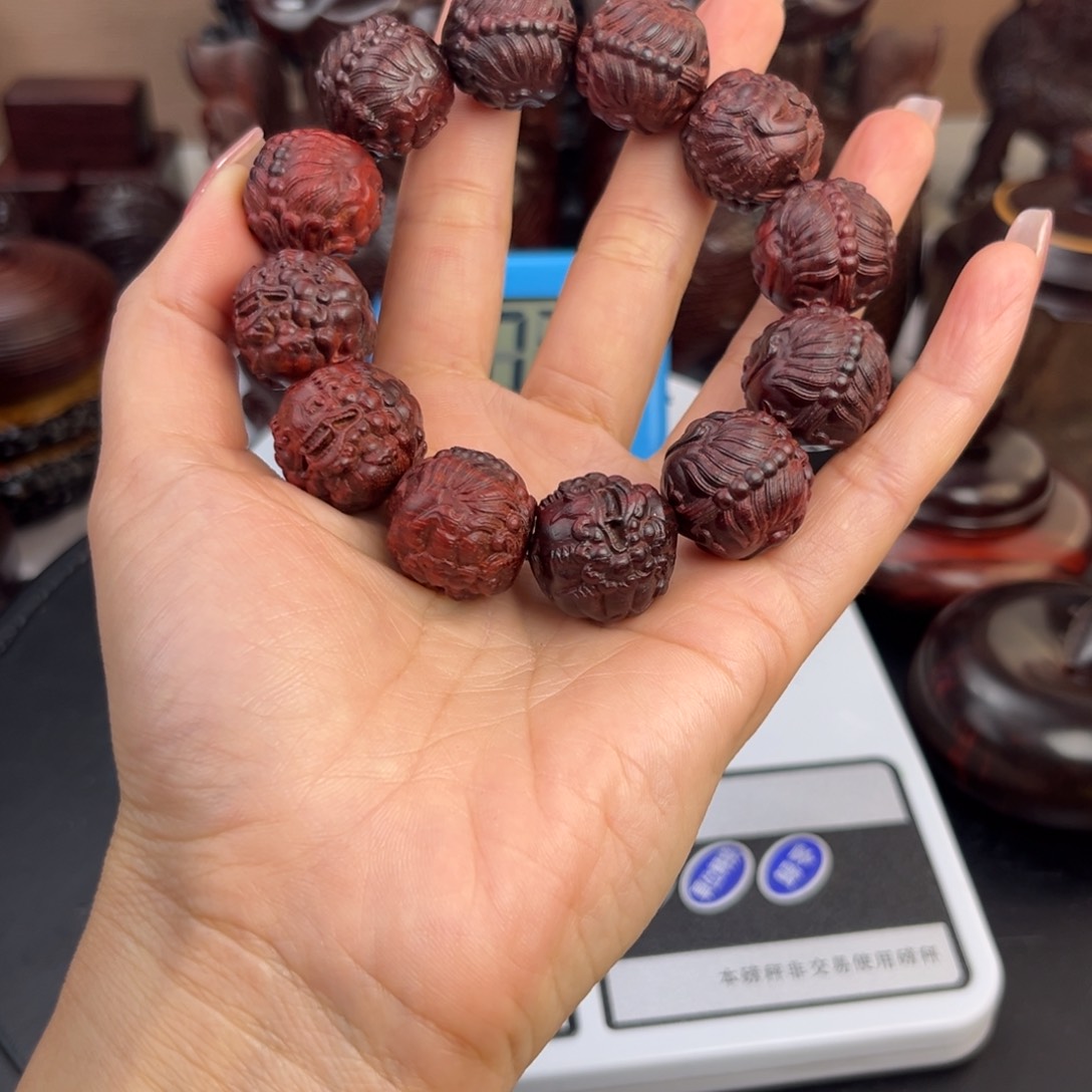 ღ****印度小叶紫檀貔貅