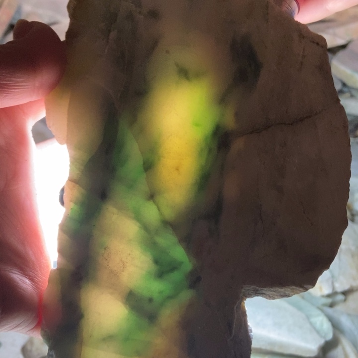 翡翠颈饰未镶嵌天然翡翠