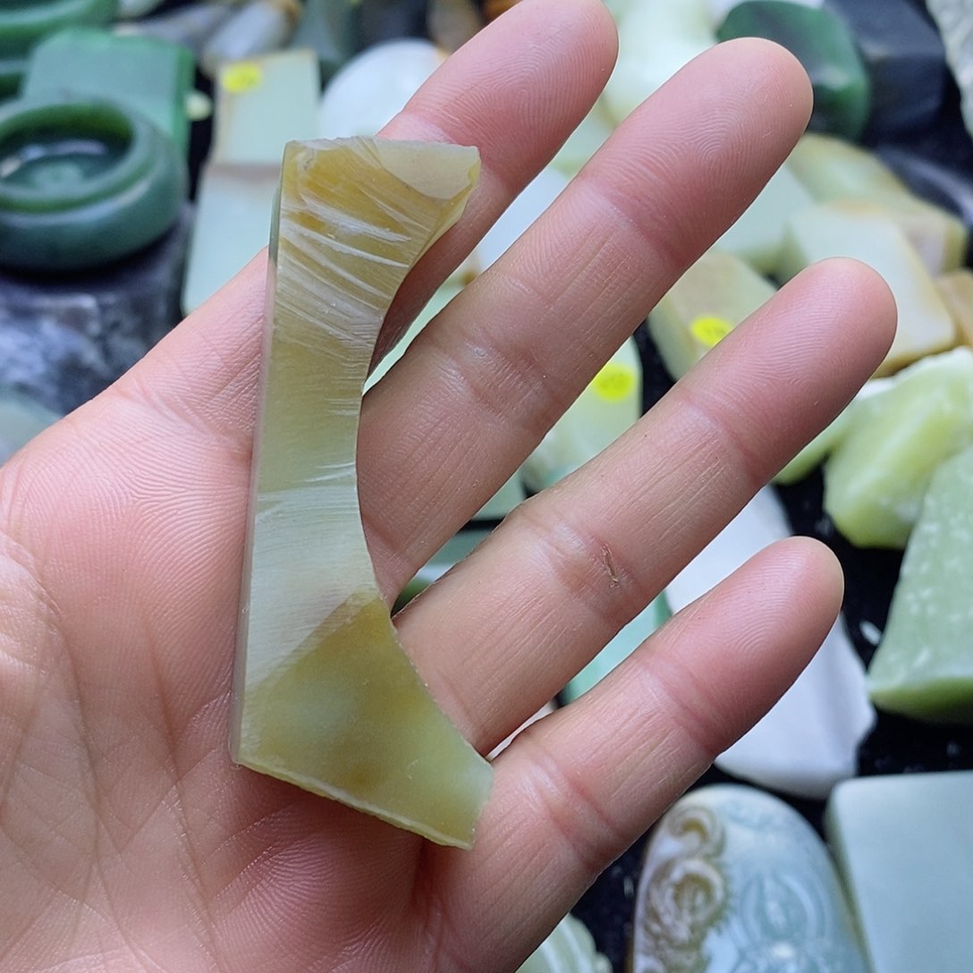 颈饰未镶嵌和田玉