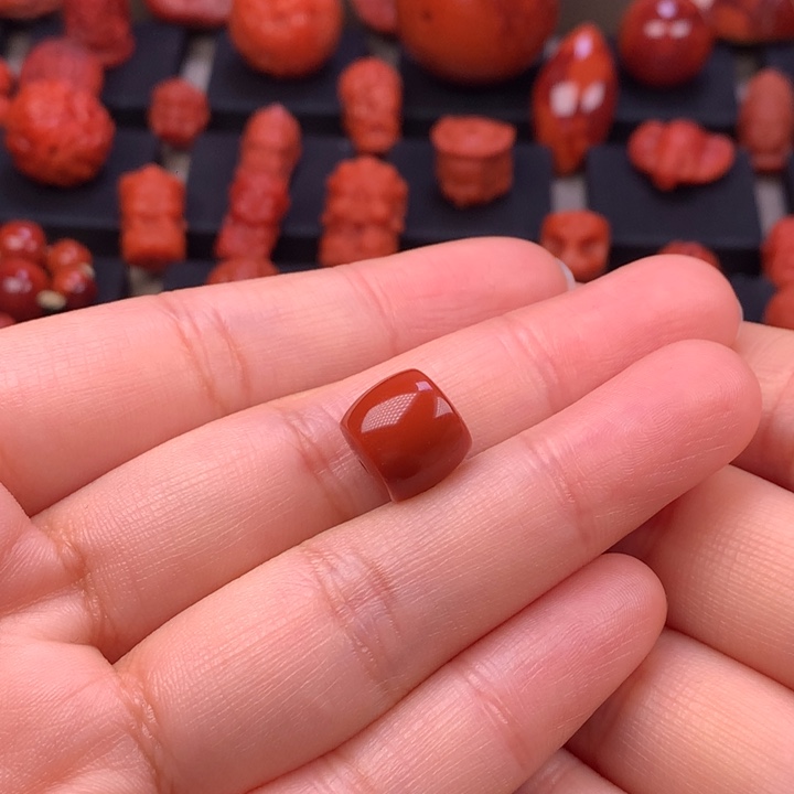 高***勒南红玛瑙未镶嵌直切单珠11MM