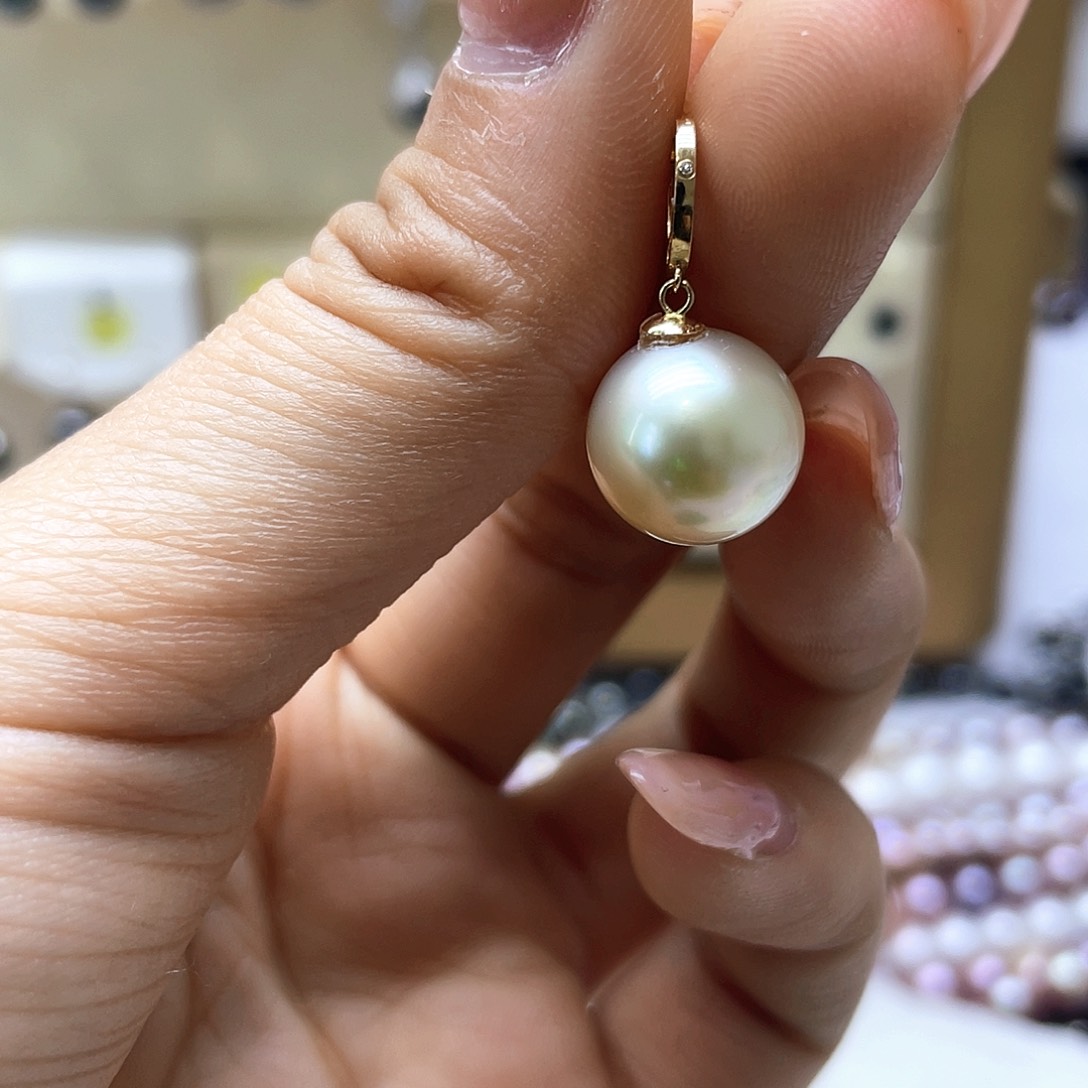 海水珍珠颈饰18K金镶嵌