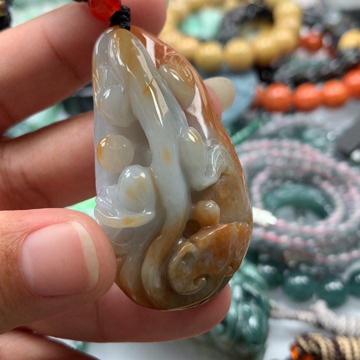 翡翠颈饰未镶嵌保真天然A货翡翠