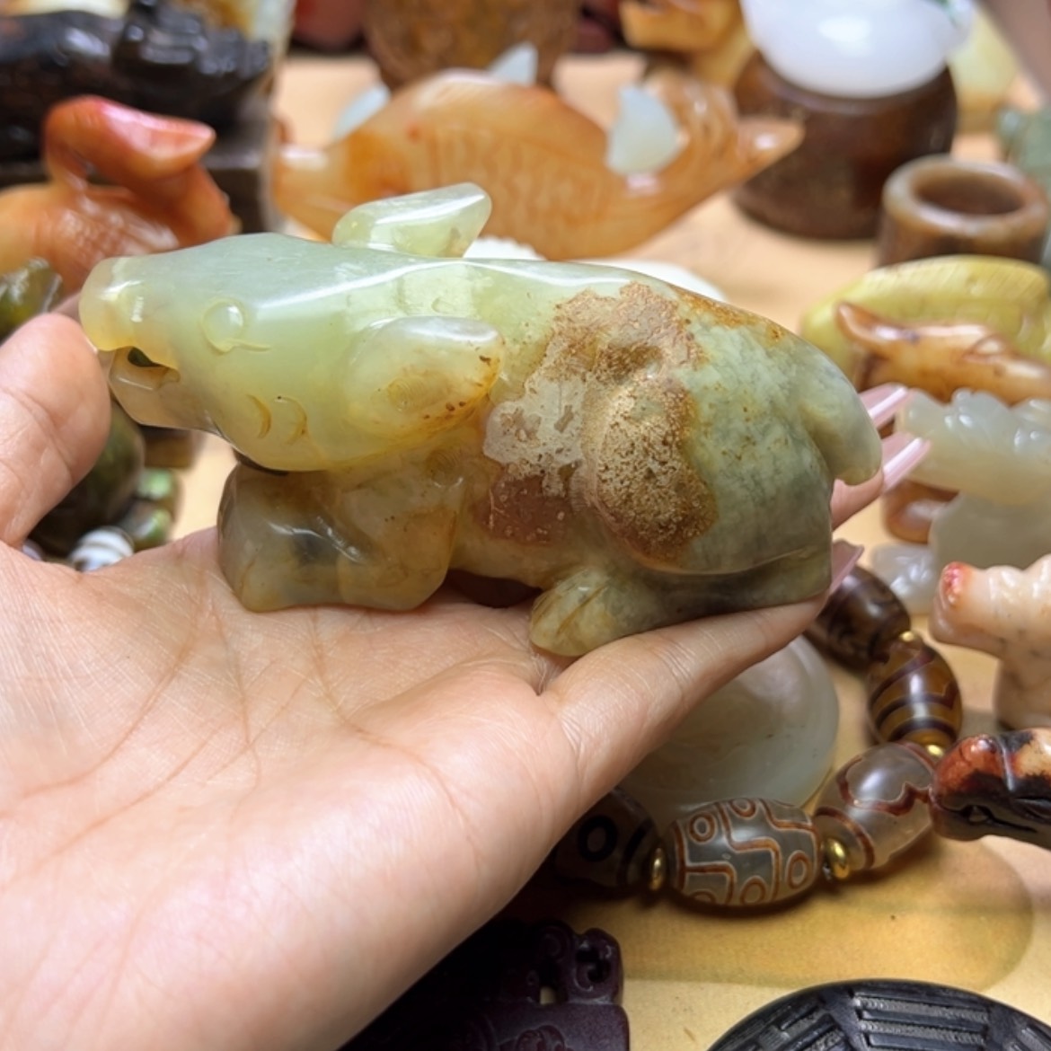 【闪购商品】蛇纹石玉颈饰未镶嵌