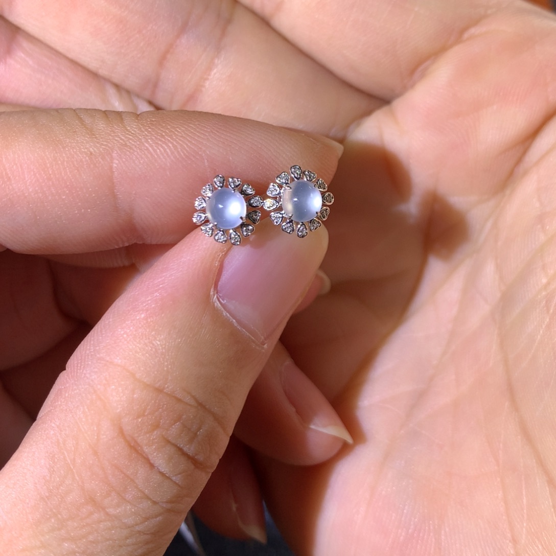 翡翠18K金镶嵌耳饰翡翠