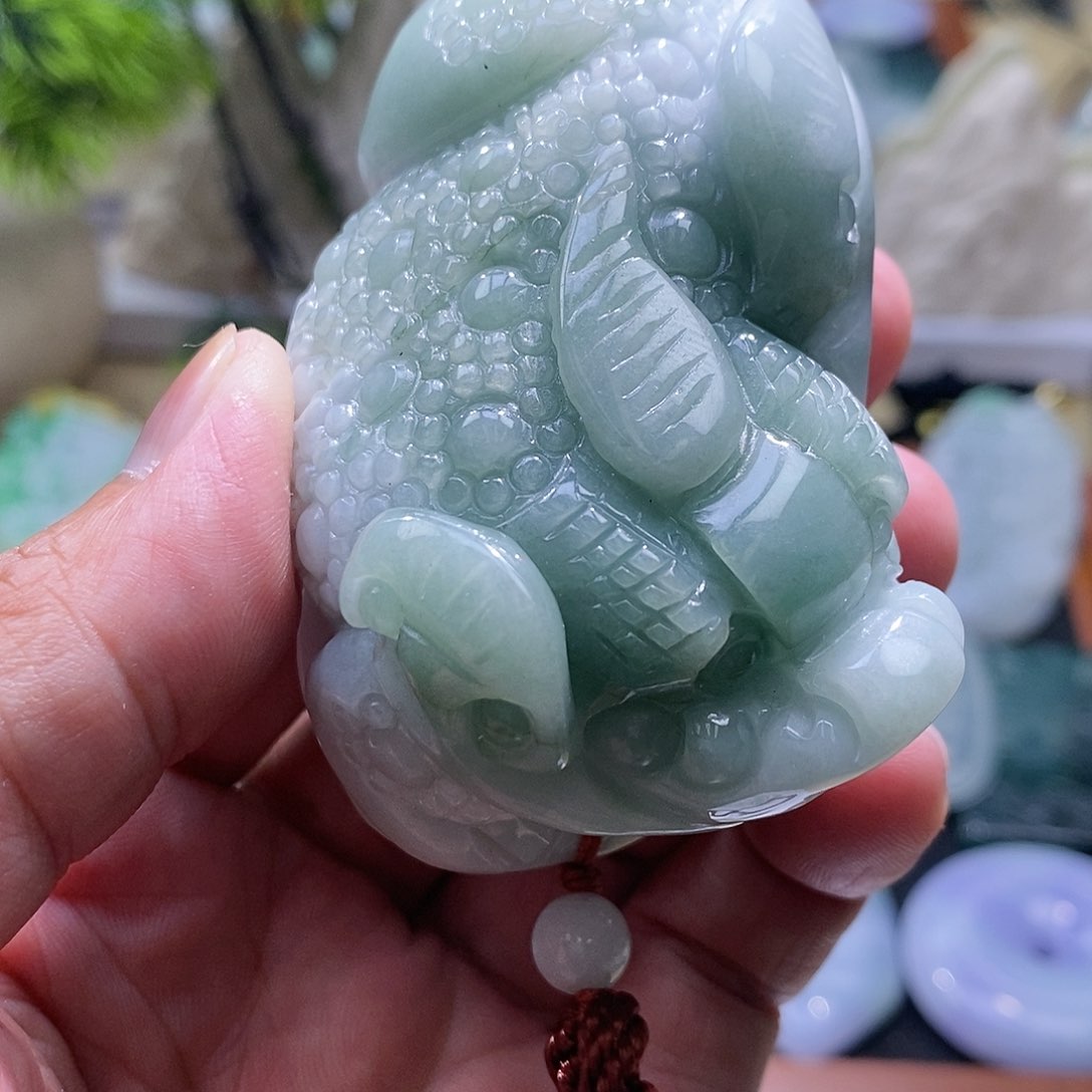 【闪购商品】翡翠颈饰未镶嵌111111111111111