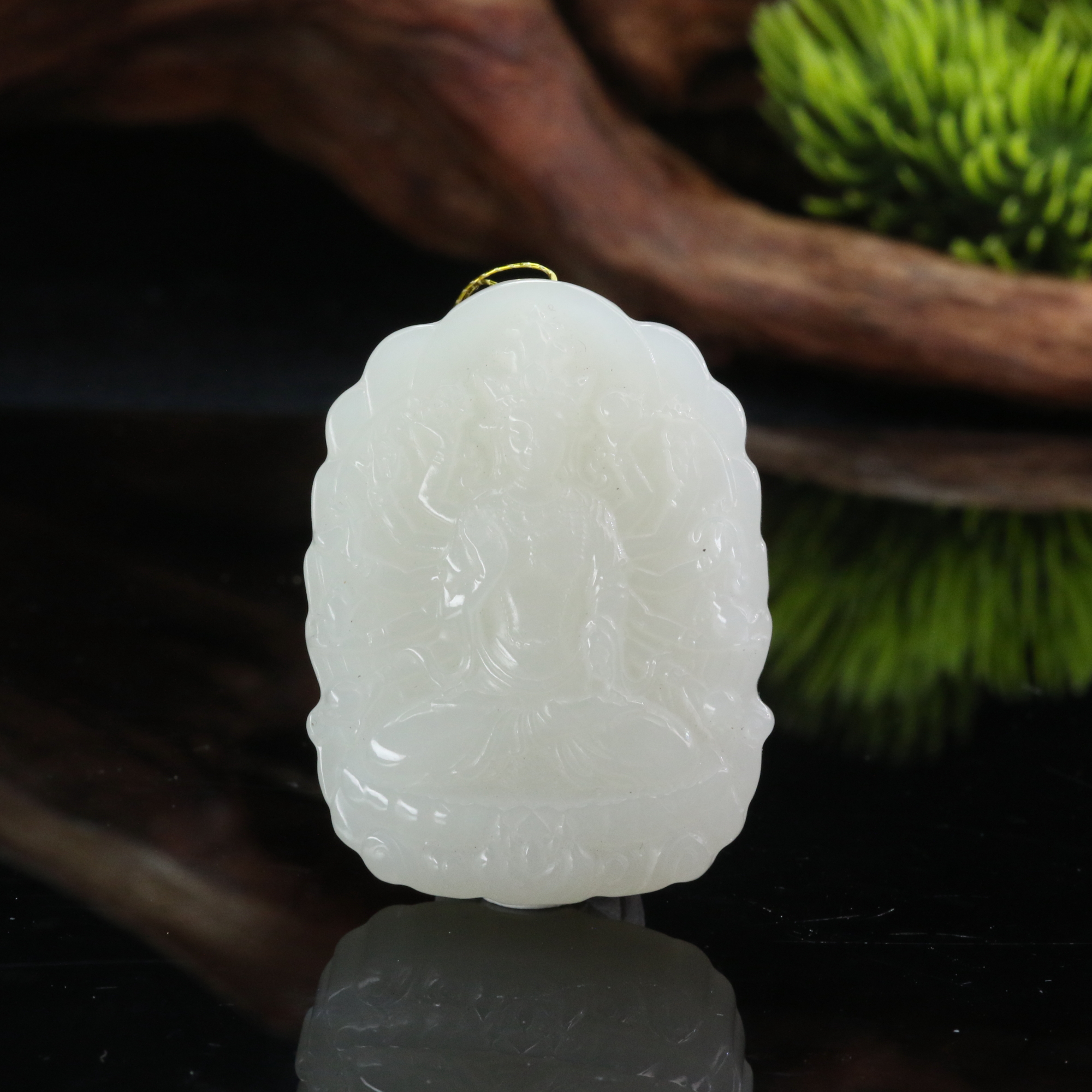 22和田玉千手观音挂件/300515北京中保拍卖