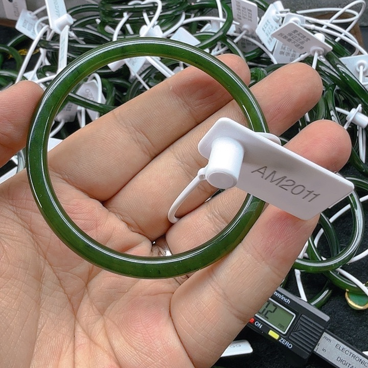 和田玉（碧玉）手镯未镶嵌60.7