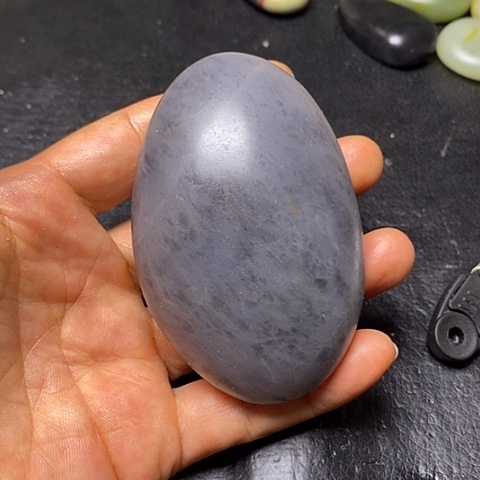 未镶嵌和田玉摆件