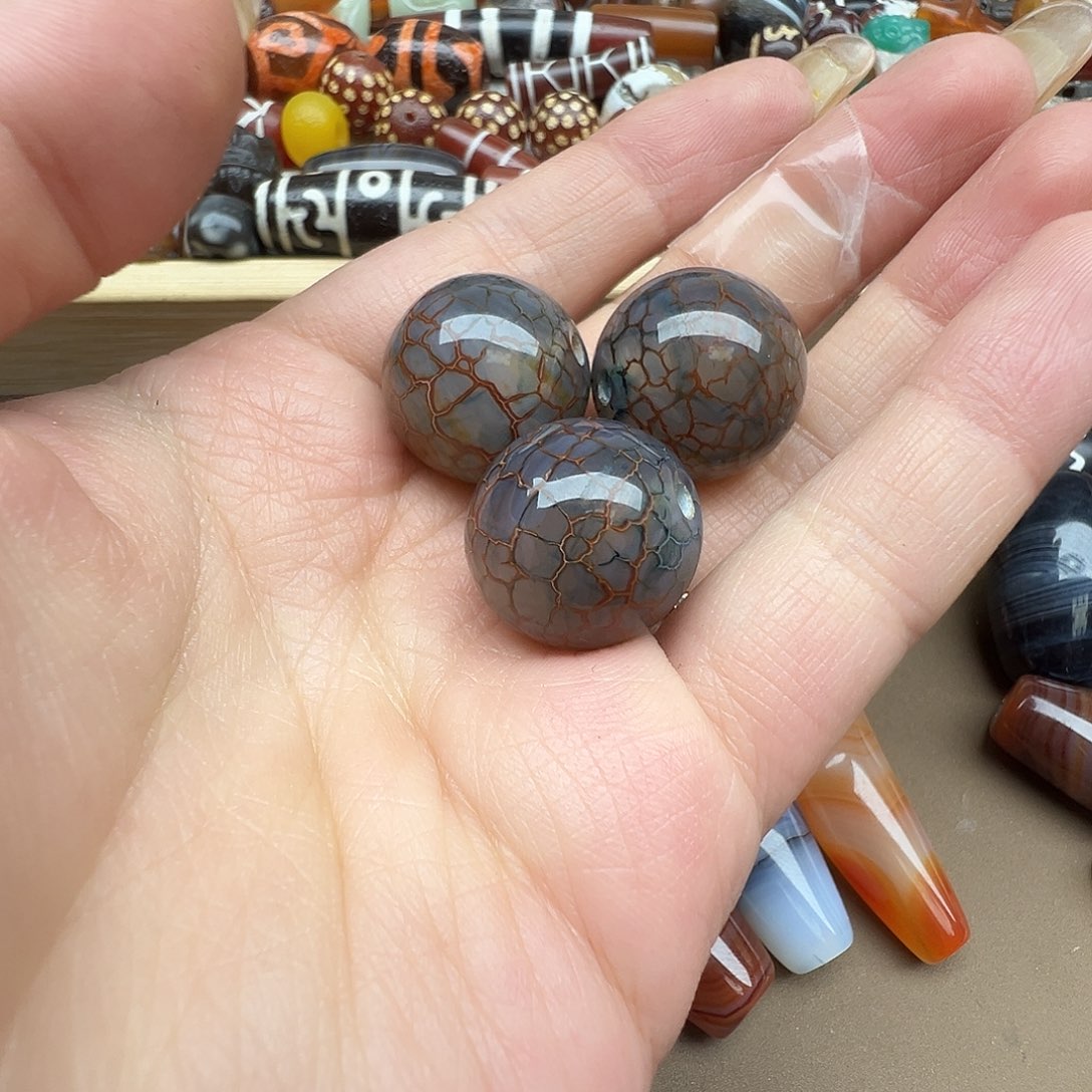 玛瑙/玉髓未镶嵌珠宝半成品