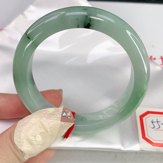 翡翠手镯未镶嵌天然翡翠A货063