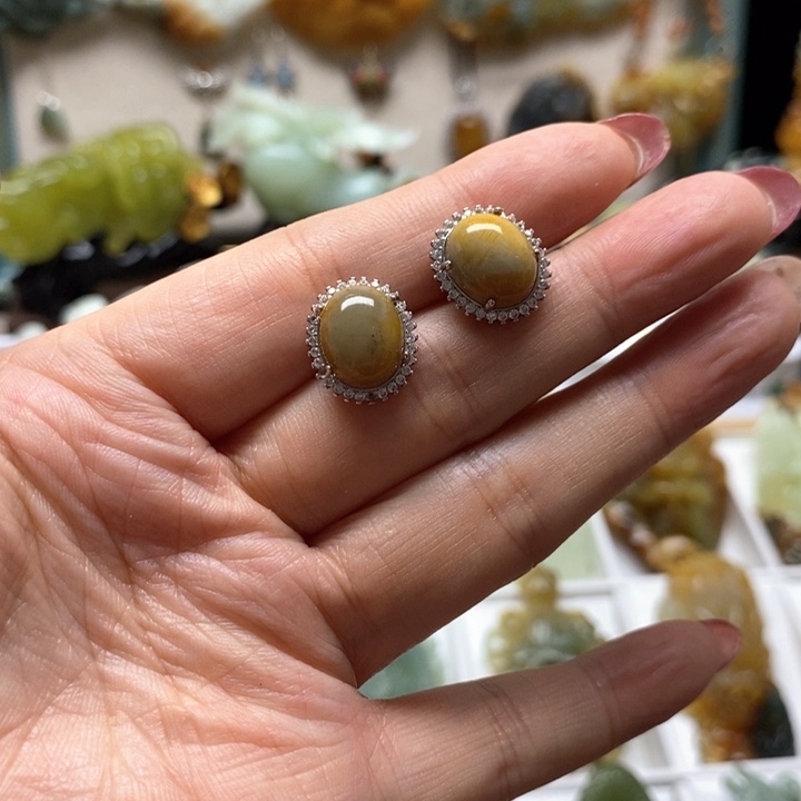 蛇纹石玉耳钉银S925镶嵌