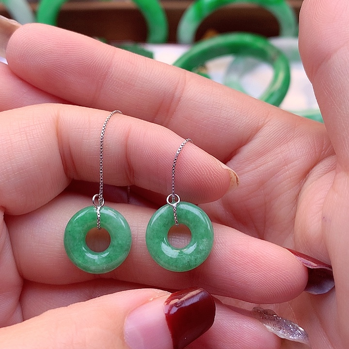 翡翠颈饰银S925镶嵌翡翠