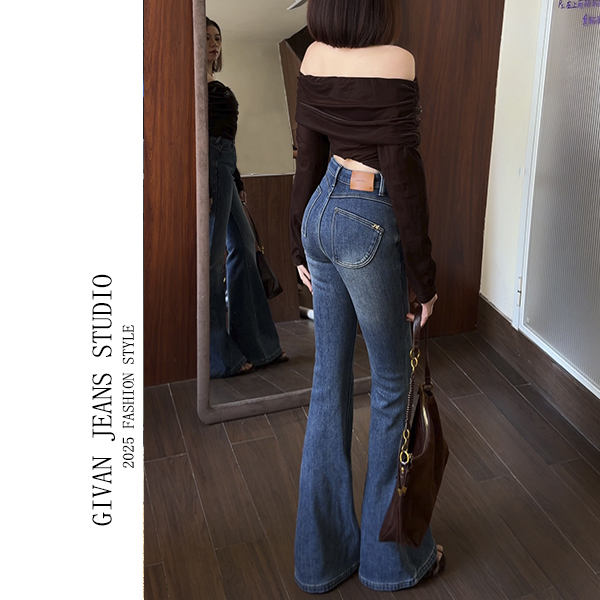 蜜桃臀微喇牛仔裤女加绒高腰显瘦2025年秋冬新款弹力喇叭裤A6891